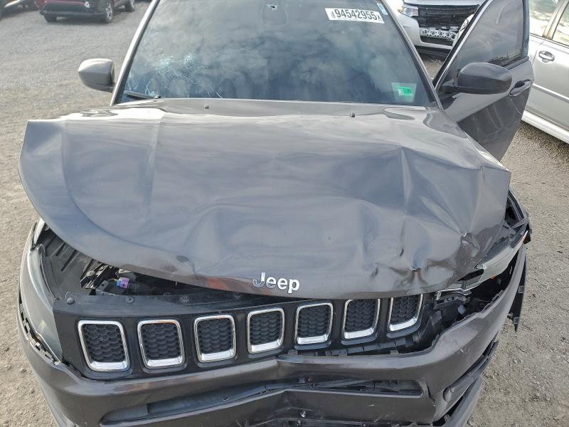 Фото 12 - JEEP COMPASS