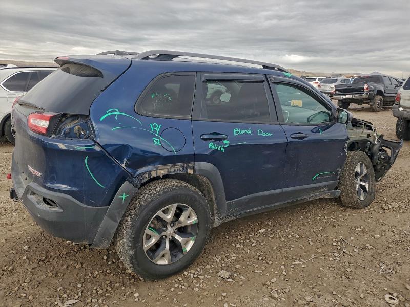 Фото 3 - JEEP CHEROKEE