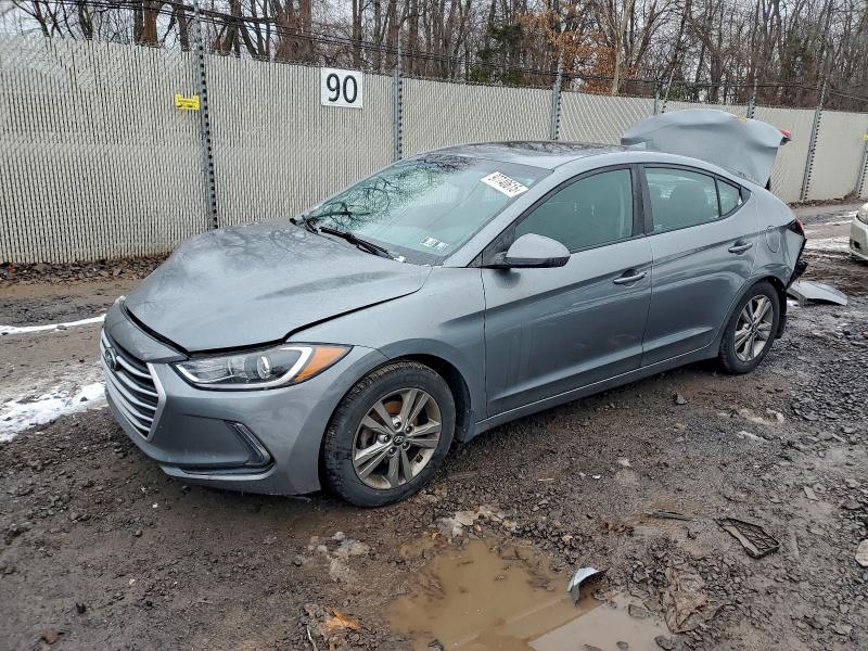 Фото 1 - HYUNDAI ELANTRA