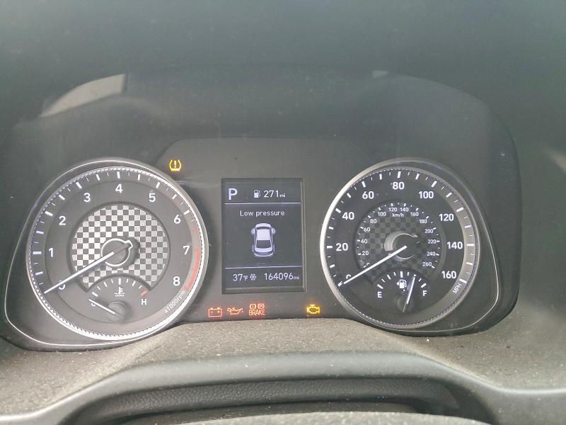 Фото 9 - HYUNDAI ELANTRA