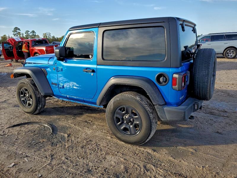 Фото 2 - JEEP WRANGLER