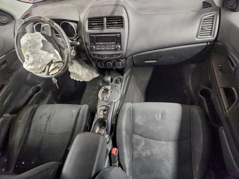 Фото 8 - MITSUBISHI OUTLANDER