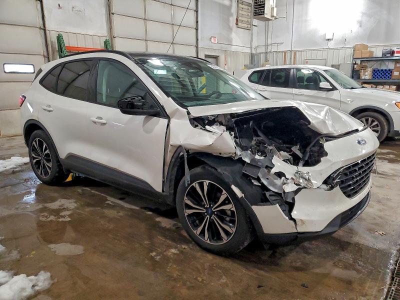 Фото 4 - FORD ESCAPE