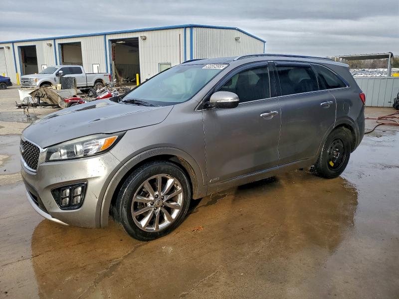 Фото 1 - KIA SORENTO