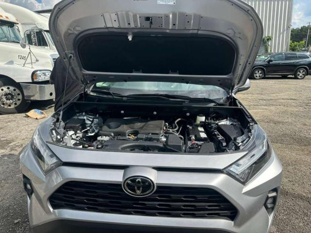 Фото 7 - TOYOTA RAV4