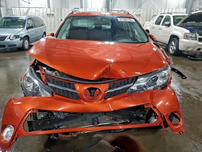 Фото 5 - TOYOTA RAV4