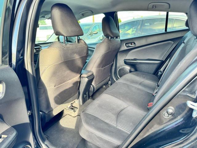 Фото 6 - TOYOTA PRIUS