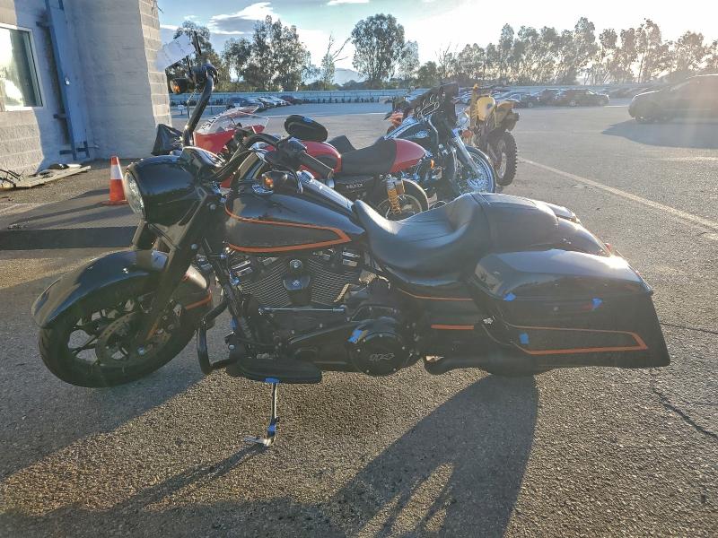 HARLEY-DAVIDSON FL 2022