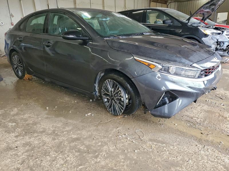 Фото 4 - KIA FORTE