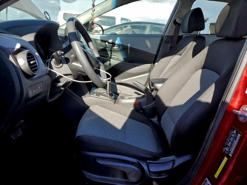 Фото 7 - HYUNDAI KONA