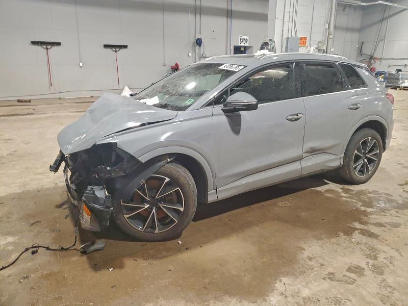 Фото 1 - AUDI Q4 E-TRON