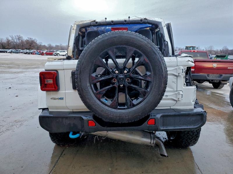 Фото 6 - JEEP WRANGLER