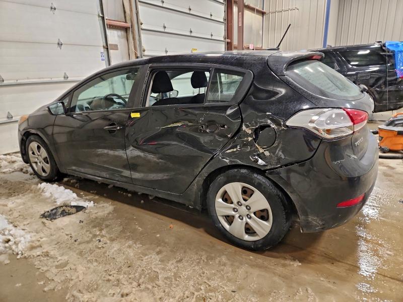 Фото 2 - KIA FORTE