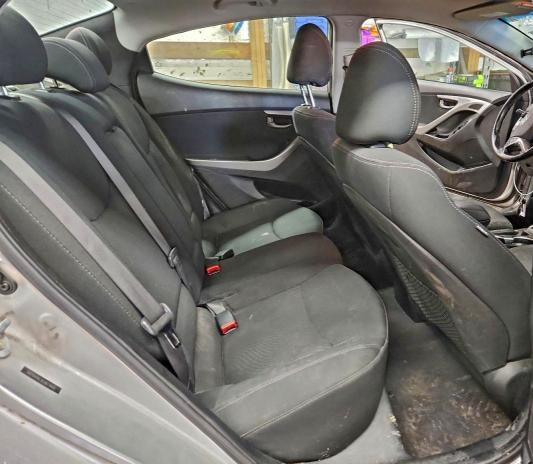 Фото 10 - HYUNDAI ELANTRA