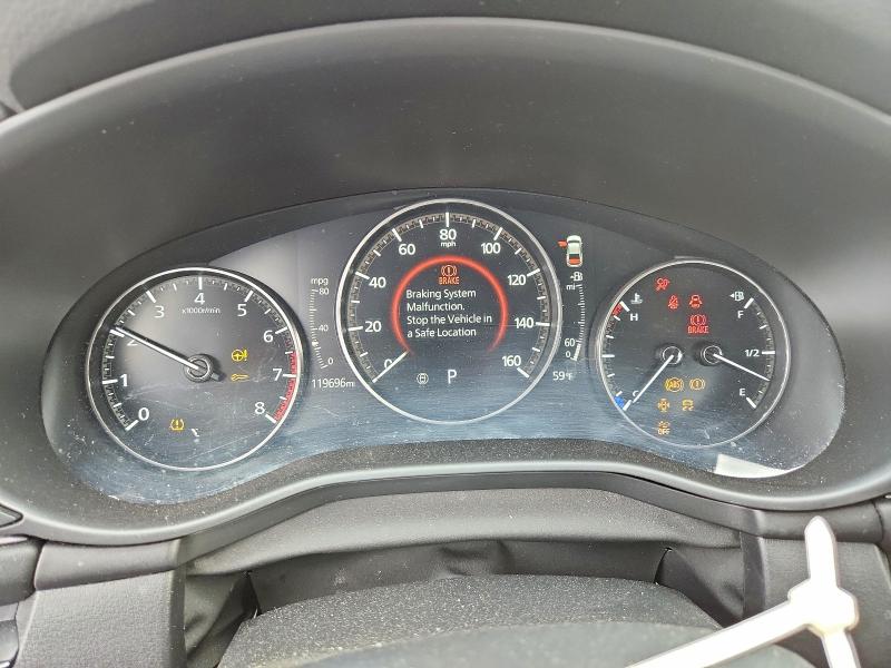 Фото 9 - MAZDA 3