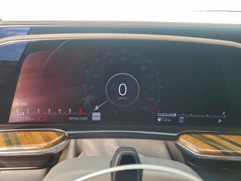 Фото 9 - CADILLAC ESCALADE