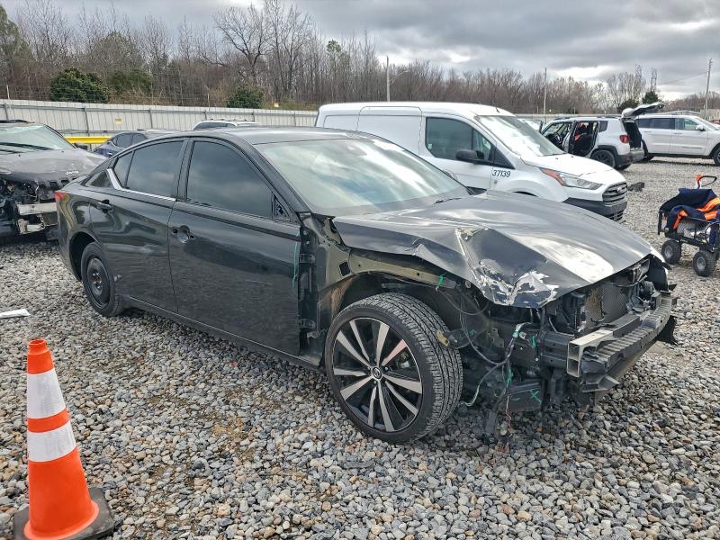 Фото 4 - NISSAN ALTIMA