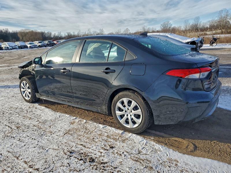 Фото 2 - TOYOTA COROLLA