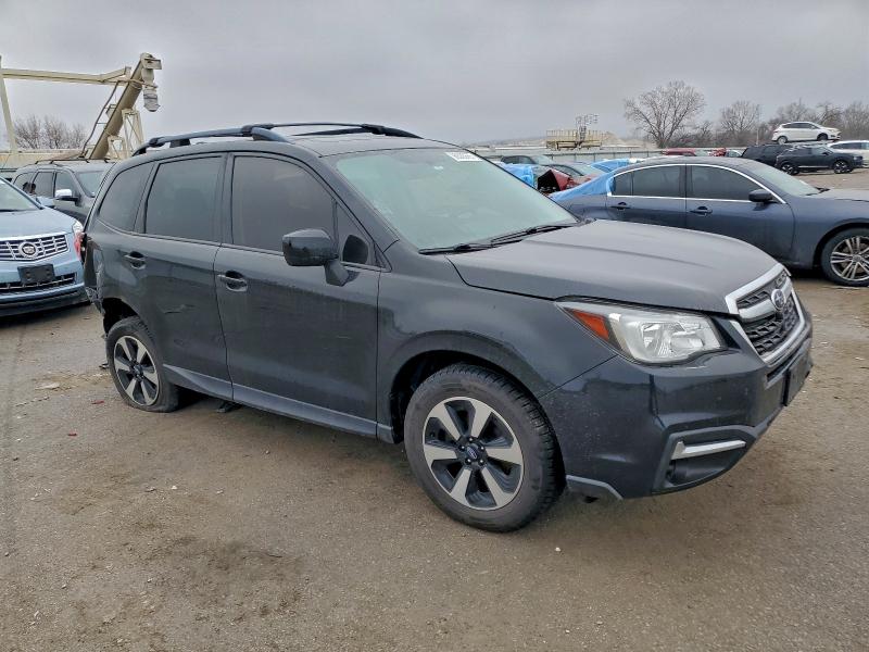 Фото 4 - SUBARU FORESTER