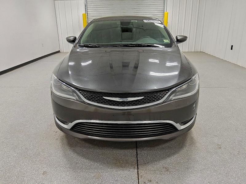 Фото 5 - CHRYSLER 200