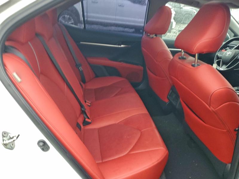 Фото 10 - TOYOTA CAMRY