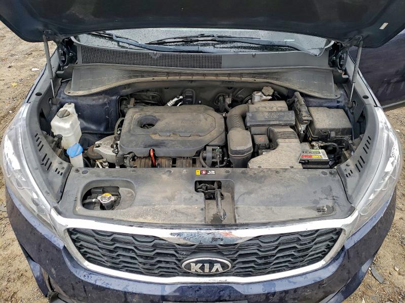 Фото 12 - KIA SORENTO