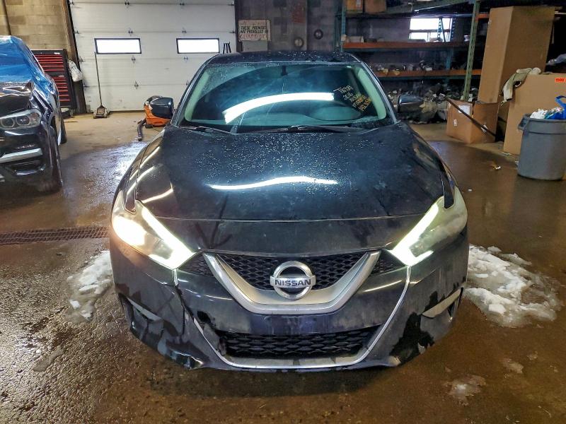 Фото 5 - NISSAN MAXIMA