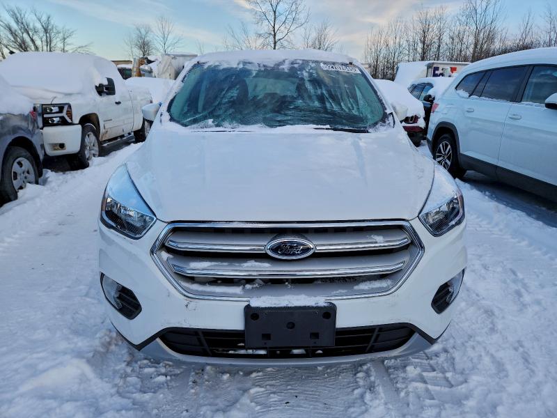 Фото 5 - FORD ESCAPE