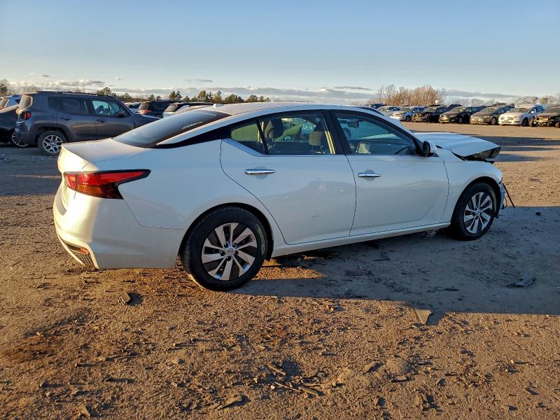 Фото 3 - NISSAN ALTIMA