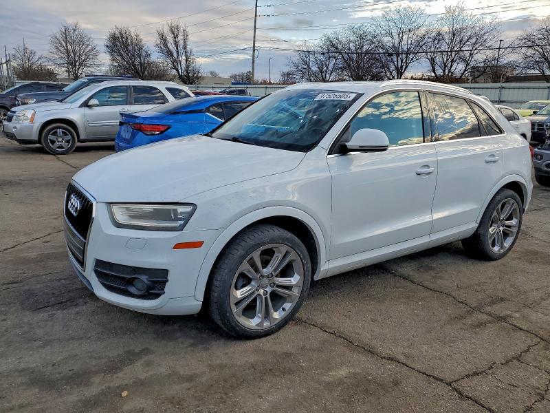 Фото 1 - AUDI Q3