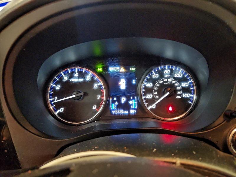 Фото 9 - MITSUBISHI OUTLANDER