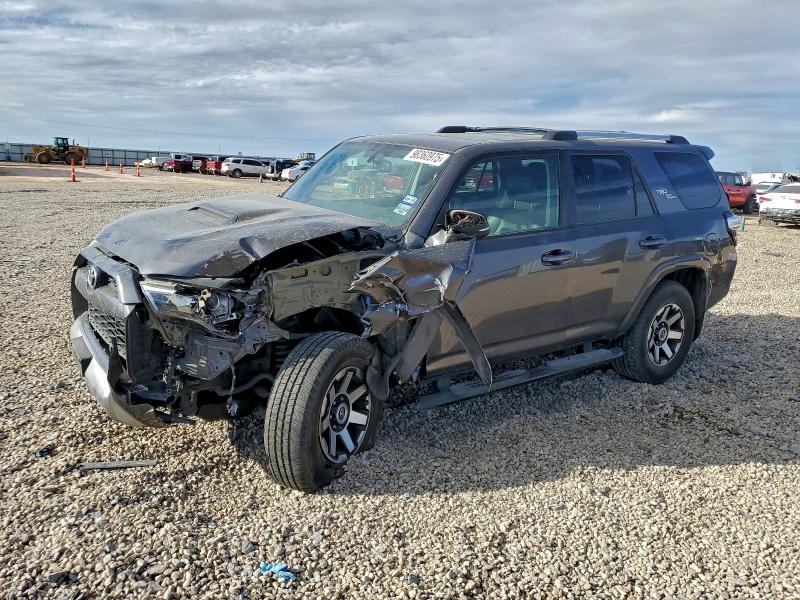 Фото 1 - TOYOTA 4RUNNER