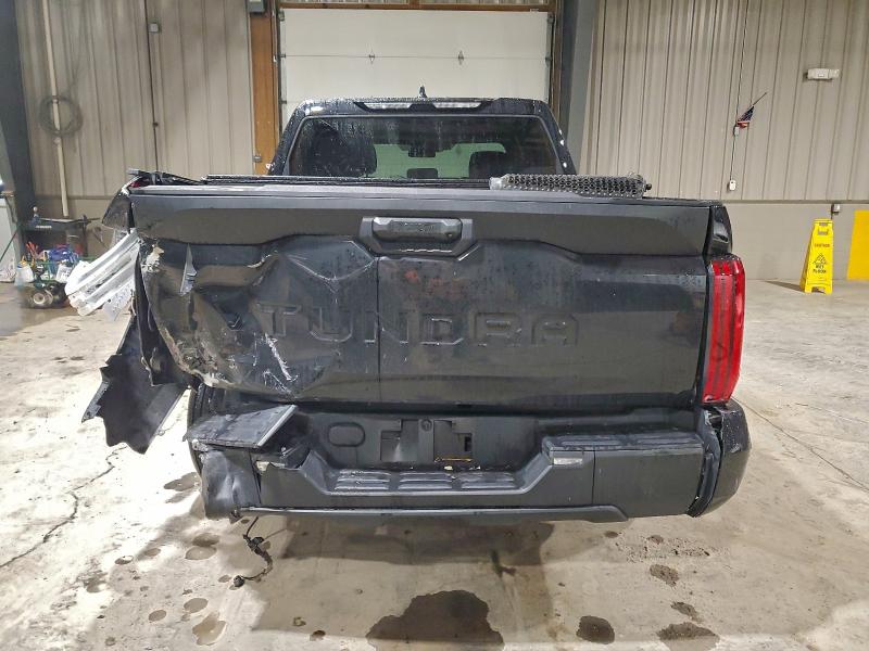 Фото 6 - TOYOTA TUNDRA