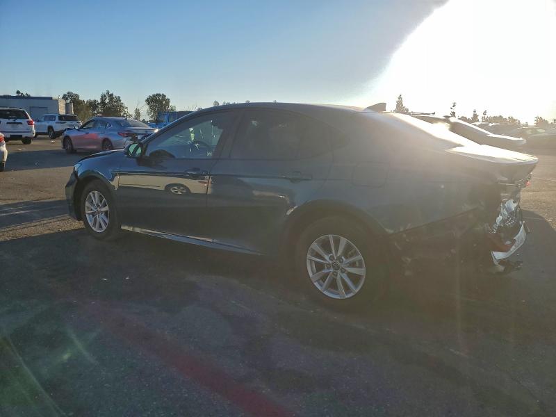 Фото 2 - TOYOTA CAMRY