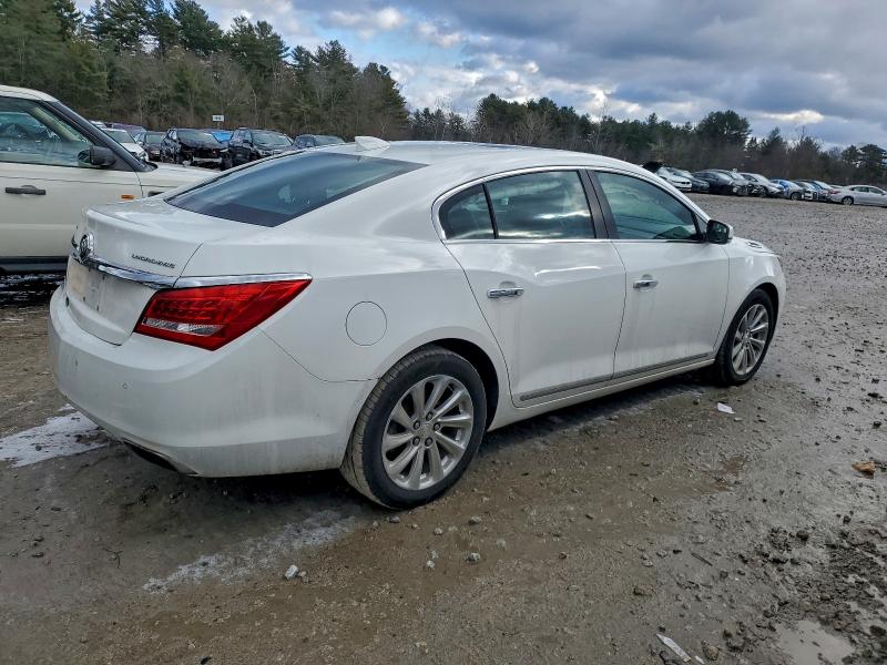 Фото 3 - BUICK LACROSSE