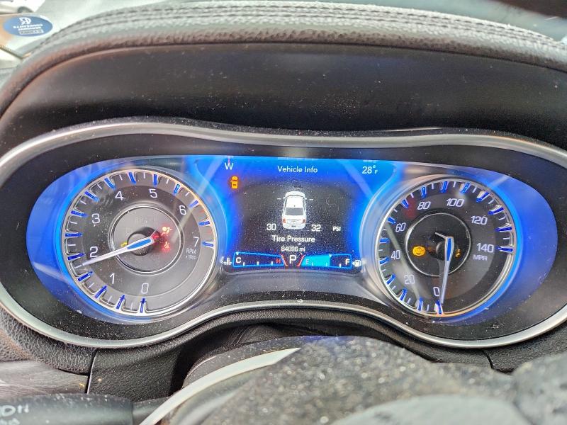 Фото 9 - CHRYSLER 300