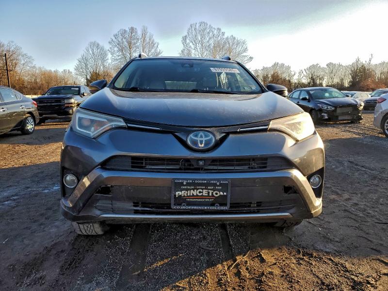 Фото 5 - TOYOTA RAV4