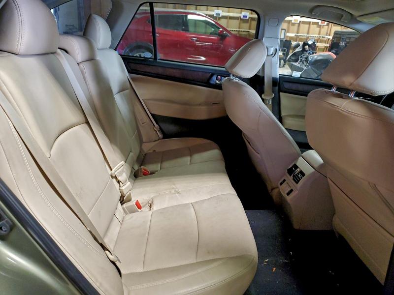 Фото 10 - SUBARU OUTBACK