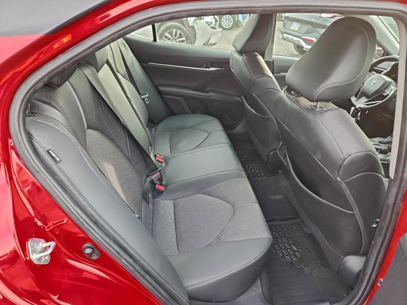 Фото 10 - TOYOTA CAMRY