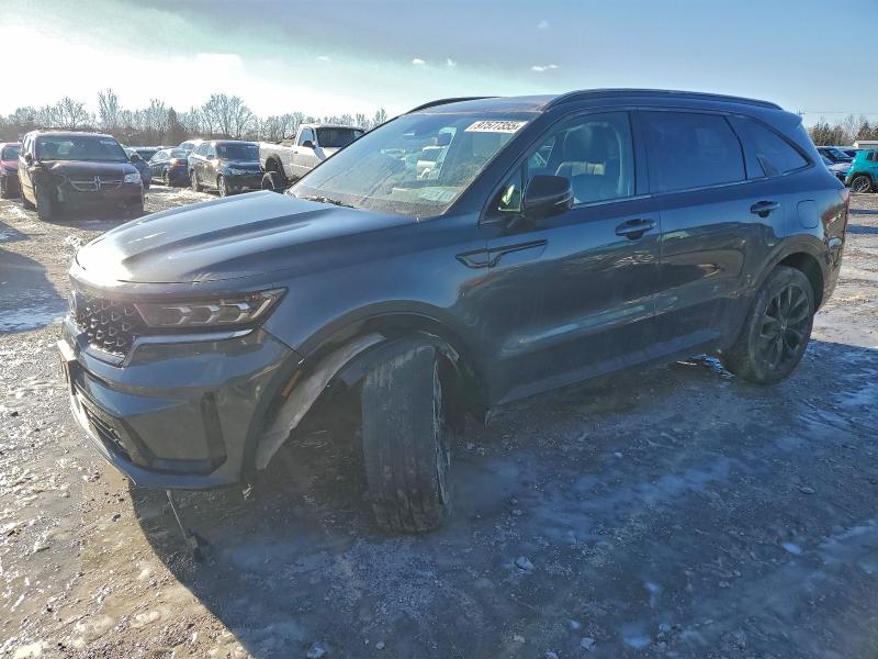 Фото 1 - KIA SORENTO