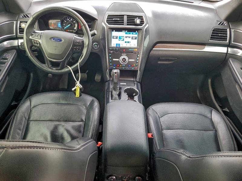 Фото 8 - FORD EXPLORER