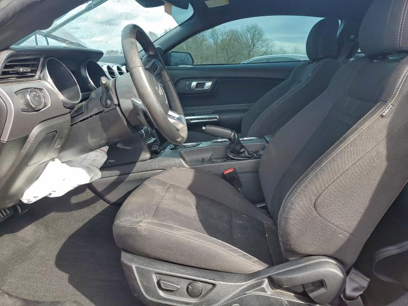 Фото 7 - FORD MUSTANG