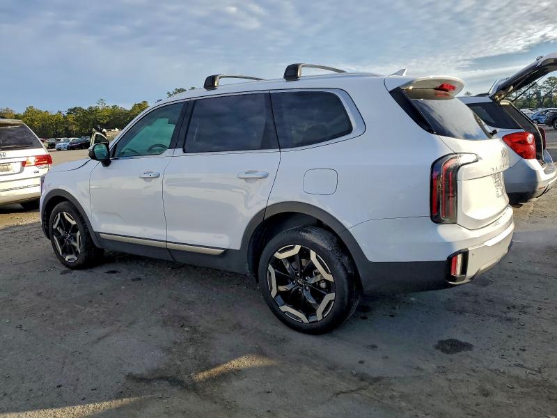 Фото 2 - KIA TELLURIDE