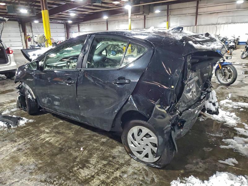 Фото 2 - TOYOTA PRIUS