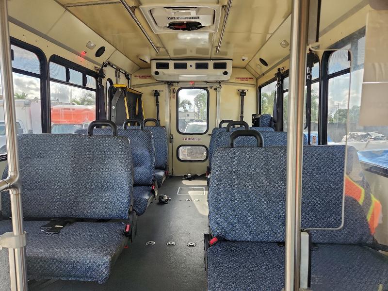 Фото 10 - CHEVROLET EXPRESS