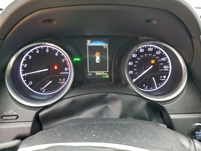 Фото 9 - TOYOTA CAMRY