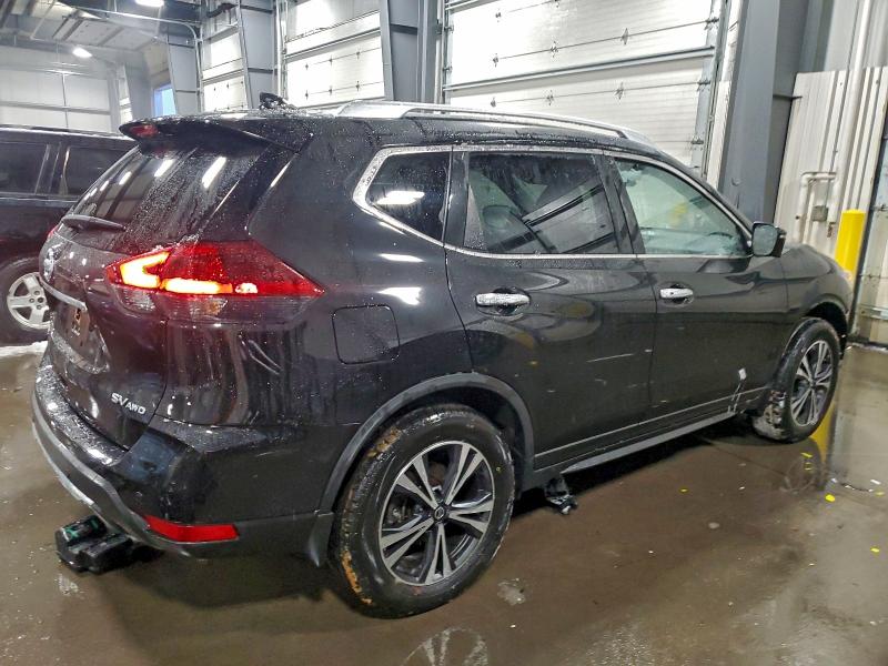 Фото 3 - NISSAN ROGUE