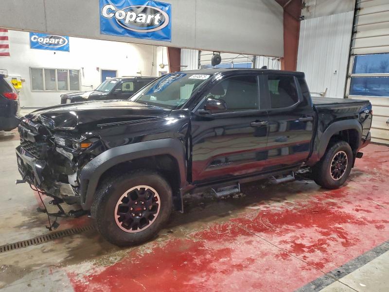 Фото 1 - TOYOTA TACOMA