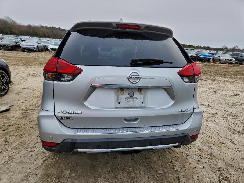 Фото 6 - NISSAN ROGUE