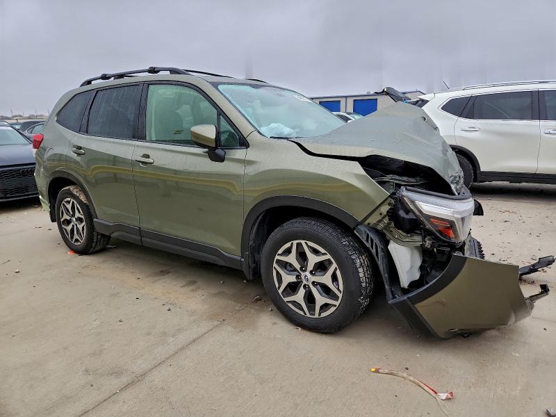 Фото 4 - SUBARU FORESTER